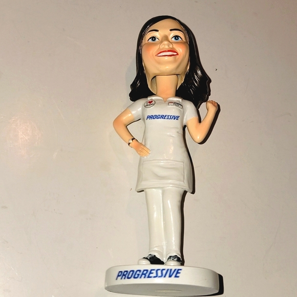 FLO BOBBLEHEAD FIGURINE PROGRESSIVE INSURANCE - Picture 3 of 10